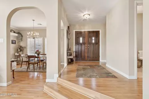 Entry Way - 2231 E Orangewood Ave, Phoenix, AZ 85020 photo 2 of 5