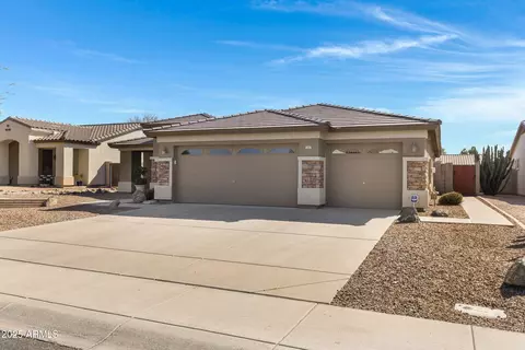 2561 E Toledo Ct, Gilbert, AZ 85295 photo 3