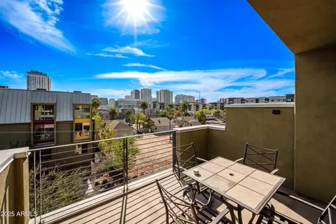 Exterior - 541 E Ames Pl, Phoenix, AZ 85004 photo 1 of 3