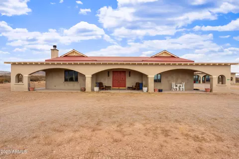 2076 W Tierra Contenta Trl, Bisbee, AZ 85603