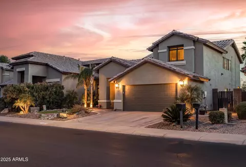 Exterior - 4365 E Anderson Dr, Phoenix, AZ 85032 photo 3 of 11