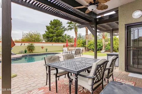 Exterior - 4365 E Anderson Dr, Phoenix, AZ 85032 photo 9 of 11