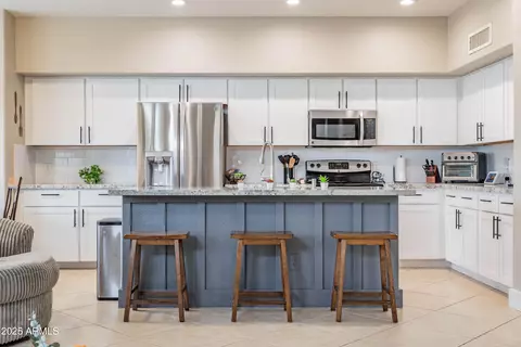Kitchen - 4365 E Anderson Dr, Phoenix, AZ 85032 photo 1 of 6