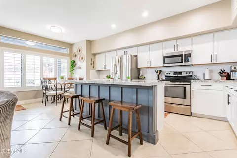 Kitchen - 4365 E Anderson Dr, Phoenix, AZ 85032 photo 2 of 6