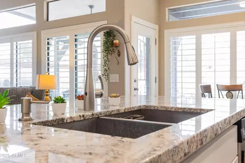 Kitchen - 4365 E Anderson Dr, Phoenix, AZ 85032 photo 5 of 6