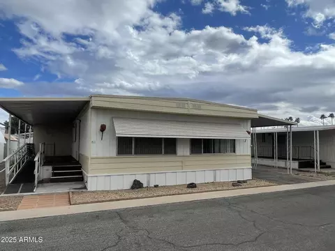 4800 W Ocotillo Rd #74, Glendale, AZ 85301