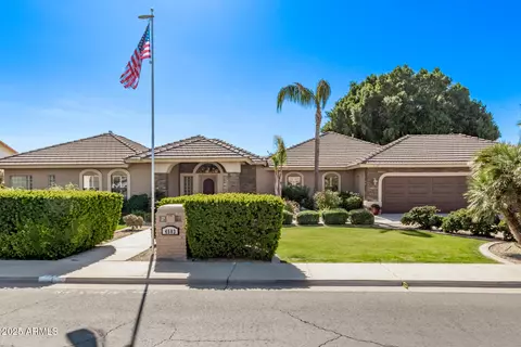 4503 Elmwood St, Mesa, AZ 85205