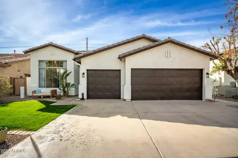 1737 E Marquette Dr, Gilbert, AZ 85234 photo 2
