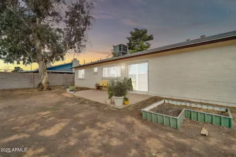 Exterior - 4229 W Aster Dr, Phoenix, AZ 85029 photo 3 of 8