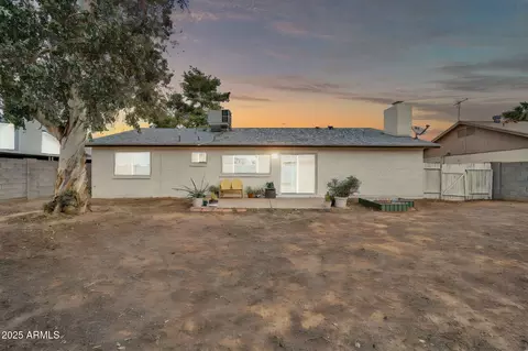 Exterior - 4229 W Aster Dr, Phoenix, AZ 85029 photo 2 of 8