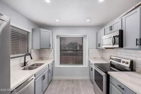 8826 W Amelia Ave, Phoenix, AZ 85037