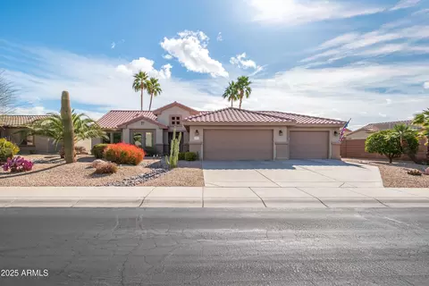 18701 N Diamond Dr, Surprise, AZ 85374
