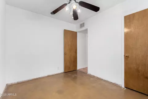 Bedroom - 4626 W Mitchell Dr, Phoenix, AZ 85031 photo 2 of 3