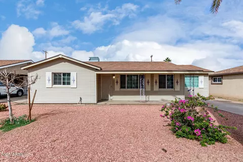 Exterior - 4626 W Mitchell Dr, Phoenix, AZ 85031 photo 2 of 8