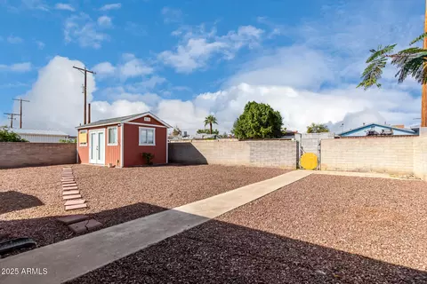 Exterior - 4626 W Mitchell Dr, Phoenix, AZ 85031 photo 4 of 8