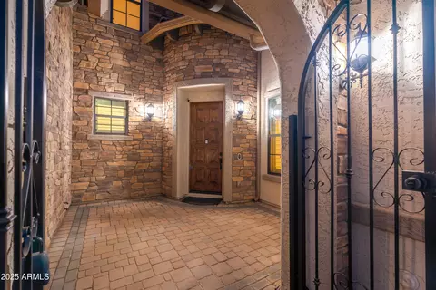 2448 E Amber Ct, Gilbert, AZ 85296 photo 6