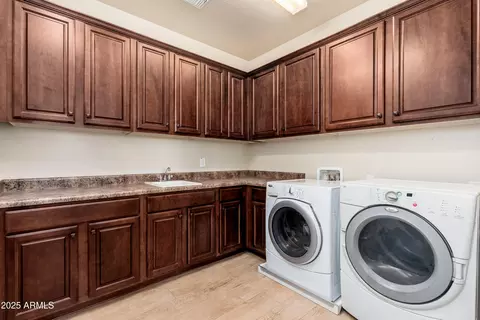 2448 E Amber Ct, Gilbert, AZ 85296 photo 67