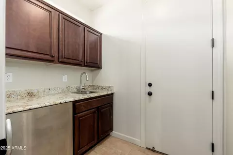 2448 E Amber Ct, Gilbert, AZ 85296 photo 16