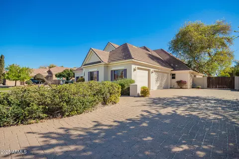 2467 E Page Ave, Gilbert, AZ 85234 photo 4