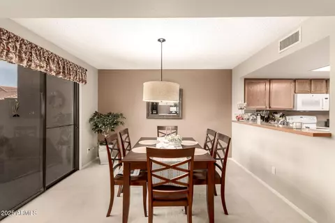 Dining - 4122 E Jojoba Rd, Phoenix, AZ 85044 photo 2 of 2