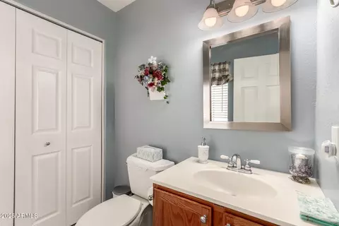Bath - 4122 E Jojoba Rd, Phoenix, AZ 85044 photo 1 of 4