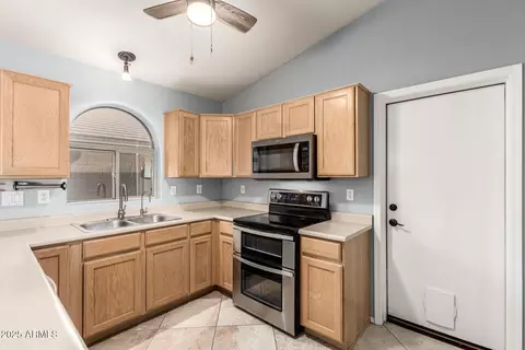1831 E Toledo St, Gilbert, AZ 85295 photo 17