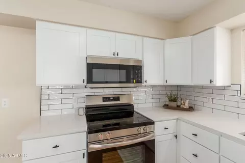 5910 E Colby St, Mesa, AZ 85205 photo 9