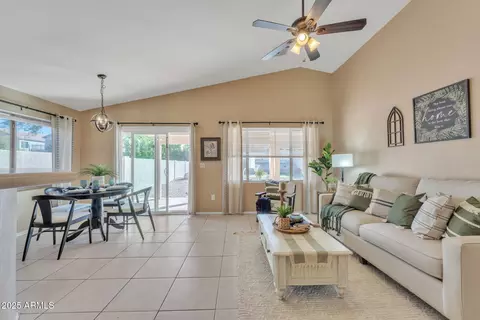2019 E Wahalla Ln, Phoenix, AZ 85024 photo 12