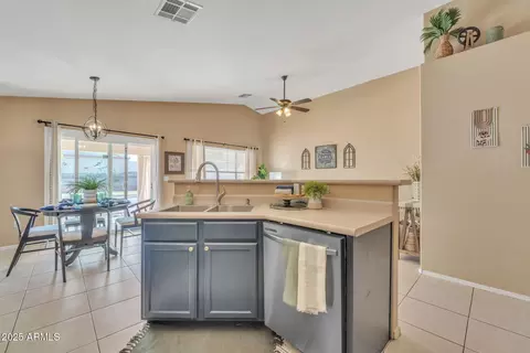 2019 E Wahalla Ln, Phoenix, AZ 85024 photo 10