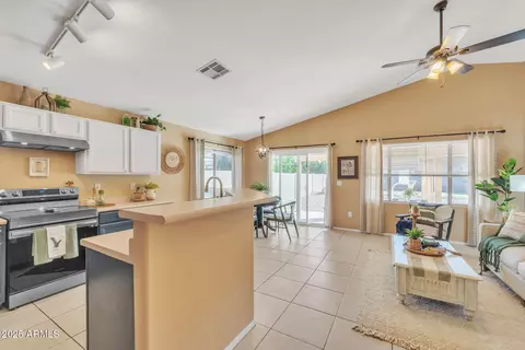 2019 E Wahalla Ln, Phoenix, AZ 85024 photo 6