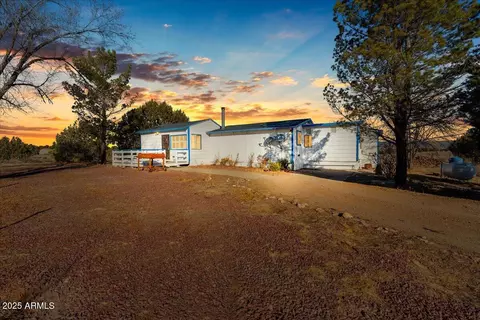 22990 N Post Rd, Paulden, AZ 86334