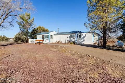 22990 N Post Rd, Paulden, AZ 86334 photo 2