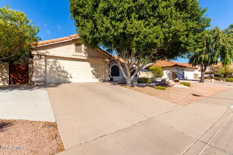 5802 E Fountain St, Mesa, AZ 85205 photo 2