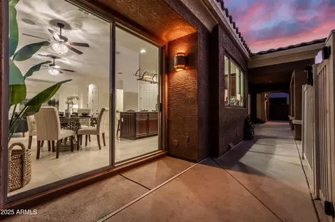 Entry Way - 4630 E Carriage Ct, Gilbert, AZ 85297 photo 7 of 8