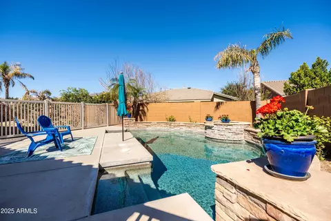 Exterior - 4630 E Carriage Ct, Gilbert, AZ 85297 photo 8 of 27