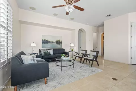 Living - 4630 E Carriage Ct, Gilbert, AZ 85297 photo 5 of 7