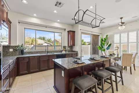 Kitchen - 4630 E Carriage Ct, Gilbert, AZ 85297 photo 3 of 8