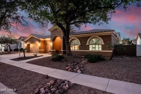 Exterior - 4630 E Carriage Ct, Gilbert, AZ 85297 photo 3 of 27
