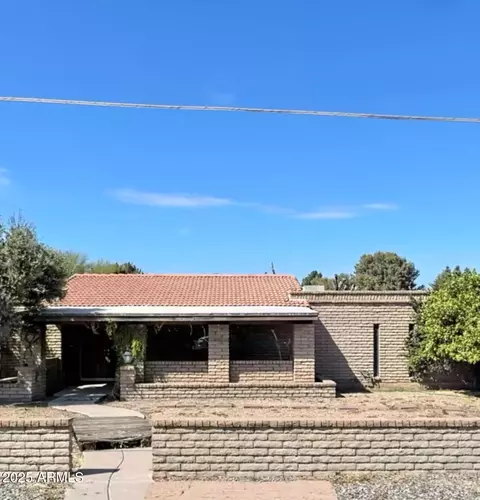 4004 W Westcott Dr, Glendale, AZ 85308