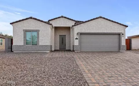 14240 S Overfield Rd, Arizona City, AZ 85123