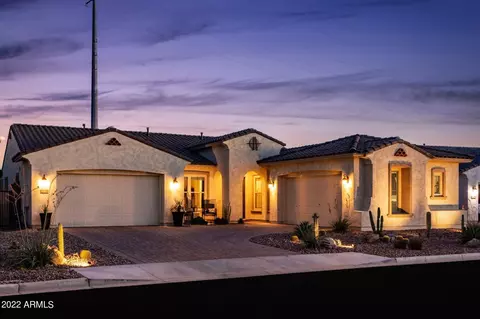 Exterior - 2535 E Thornton Ct, Gilbert, AZ 85297 photo 4 of 9