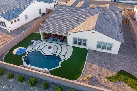 Exterior - 2535 E Thornton Ct, Gilbert, AZ 85297 photo 5 of 9