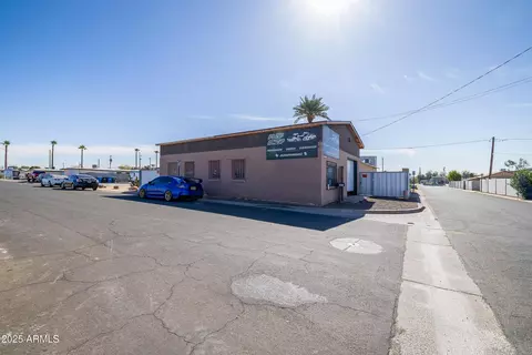 Exterior - 1002 E Fairmount Ave, Phoenix, AZ 85014 photo 3 of 5