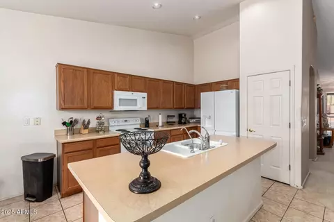 Kitchen - 9751 E Impala Ave, Mesa, AZ 85209 photo 2 of 3