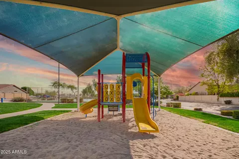 View/Area - 9751 E Impala Ave, Mesa, AZ 85209 photo 2 of 10