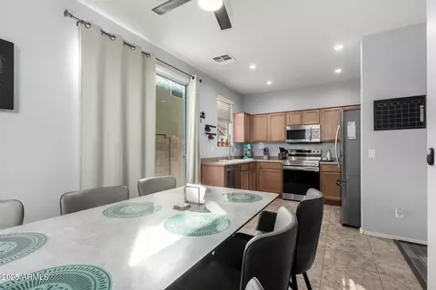 5145 W Odeum Ln, Phoenix, AZ 85043 photo 9