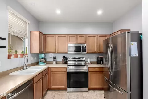 5145 W Odeum Ln, Phoenix, AZ 85043 photo 11