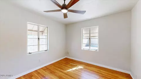 Bedroom - 855 E Windsor Ave, Phoenix, AZ 85006 photo 5 of 6