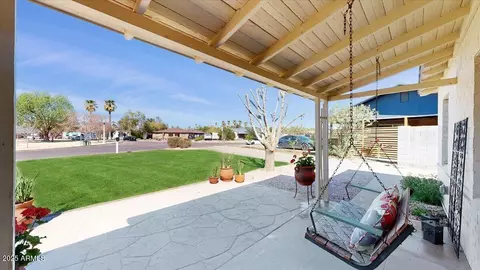 Exterior - 855 E Windsor Ave, Phoenix, AZ 85006 photo 5 of 11