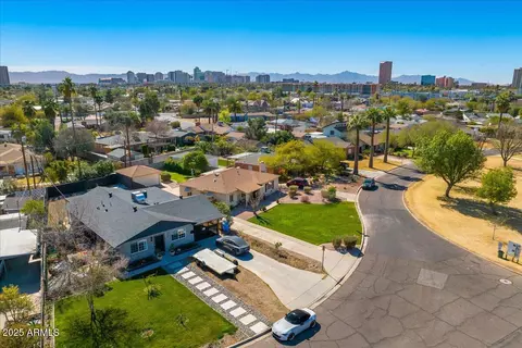 View/Area - 855 E Windsor Ave, Phoenix, AZ 85006 photo 7 of 11